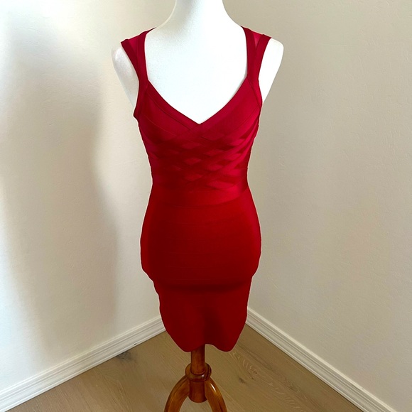 NWOT | Guess Bodycon Red Dress - Picture 3 of 8